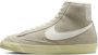 Nike Wmns Blazer Mid '77 Vintage Basketball Schoenen light bone sail alabaster black maat: 41 beschikbare maaten:37.5 38.5 39 36.5 41 - Thumbnail 1