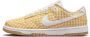 Nike Dunk Low damesschoenen Geel - Thumbnail 1