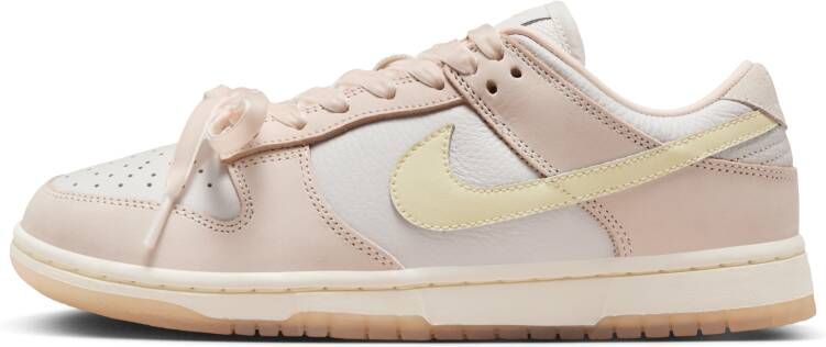 Nike Dunk Dames Schoenen Roze Maat: 35.5 Leer Foot Locker