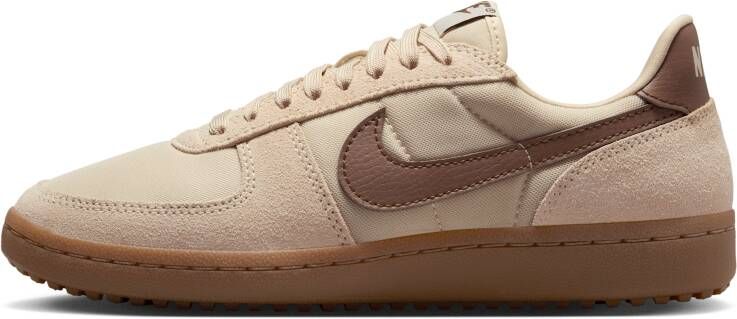 Nike Field General Dames Schoenen Beige Maat: 35.5 Mesh Synthetisch Foot Locker