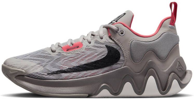 Nike Giannis Immortality 2 Cobblestone Black Ironstone Magic Ember Schoenmaat 42 Basketball Performance Low DM0825 003