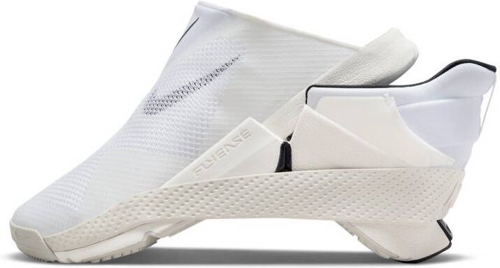 Nike Go FlyEase Eenvoudig aan en uit te trekken schoenen Wit