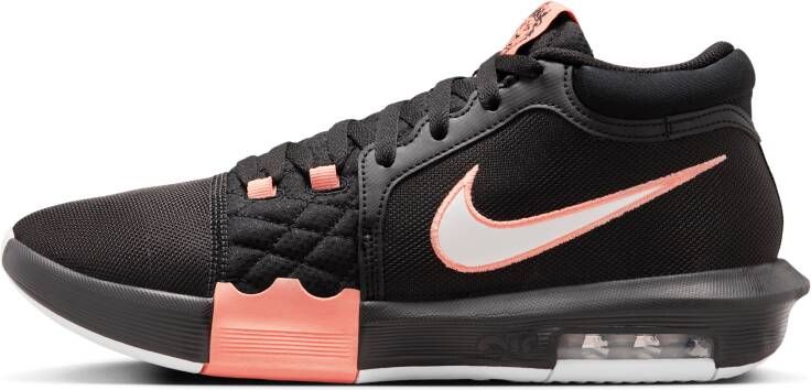 Nike LeBron Witness VIII basketbalschoenen Zwart