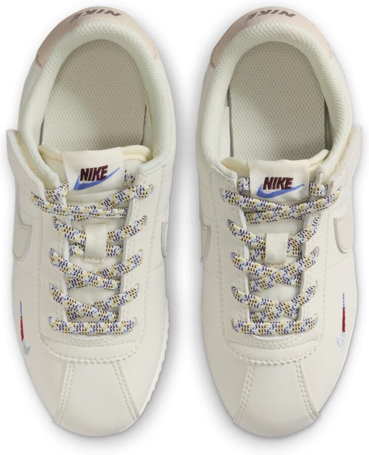 Nike Cortez Unisex Schoenen Roze Maat: 33.5 Mesh Synthetisch Foot Locker