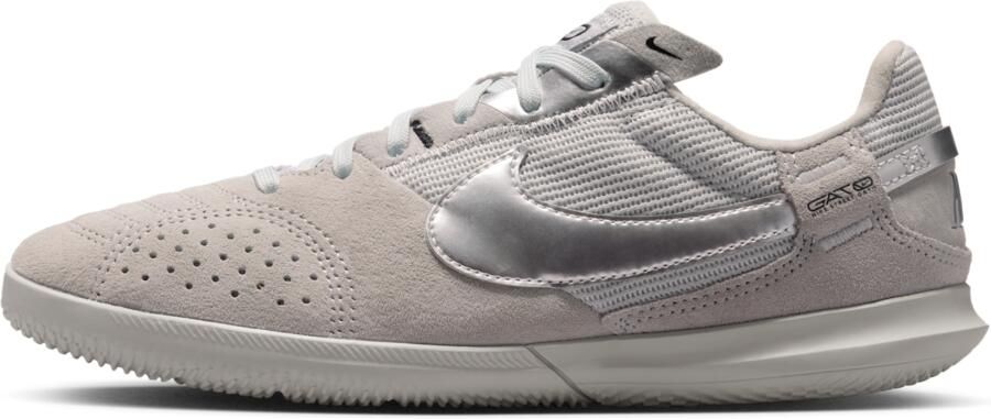 Nike Jr. Streetgato low top voetbalschoenen voor kleuters kids Grijs