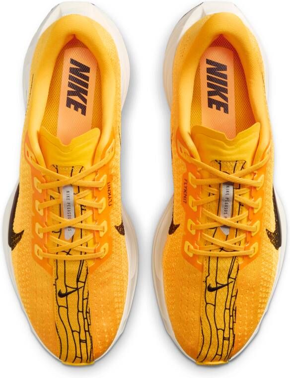 Nike Pegasus Plus LV8 hardloopschoenen voor heren (straat) Geel