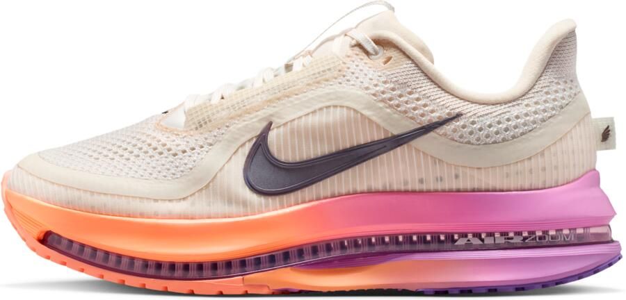 Nike Pegasus Premium hardloopschoenen voor dames (straat) Wit