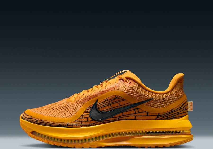 Nike Pegasus Premium LV8 hardloopschoenen voor heren (straat) Geel
