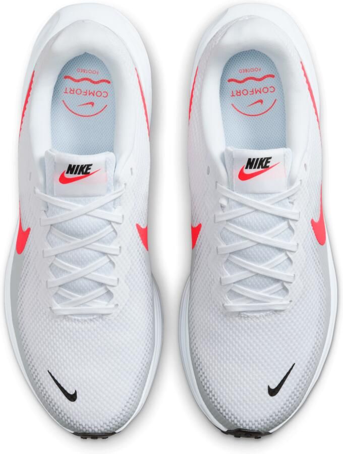 Nike Revolution 8 hardloopschoenen voor heren (extra breed straat) Wit