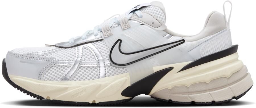 Nike Schoenen V2K Run Summit White Pure Platinum Light Iron Ore Metallic Silver- Dames Summit White Pure Platinum Light Iron Ore Metallic Silver - Foto 4