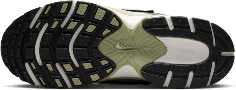 Nike V5 RNR damesschoenen met accenten met reflecterend design Groen - Foto 4