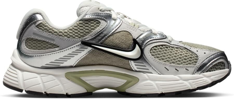 Nike V5 RNR damesschoenen met accenten met reflecterend design Groen - Foto 3