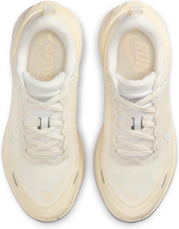 Nike Vomero Plus hardloopschoenen voor dames (straat) Wit