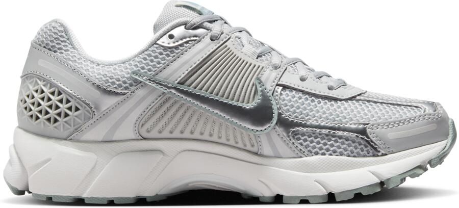 Nike Zoom Vomero 5 damesschoenen met accenten met reflecterend design Grijs - Foto 3