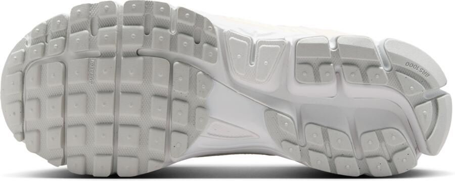 Nike Zoom Vomero 5 damesschoenen met accenten met reflecterend design Wit - Foto 4