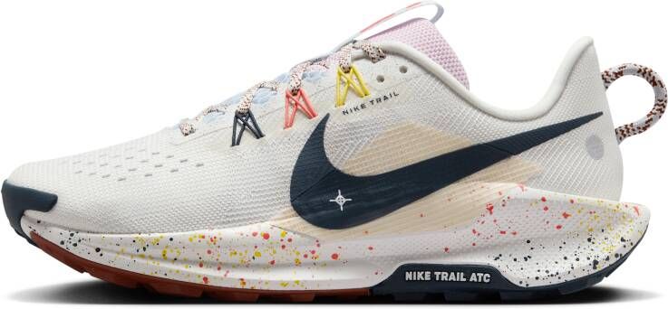 Nike Pegasus Trail 5 trailrunningschoenen voor dames Wit