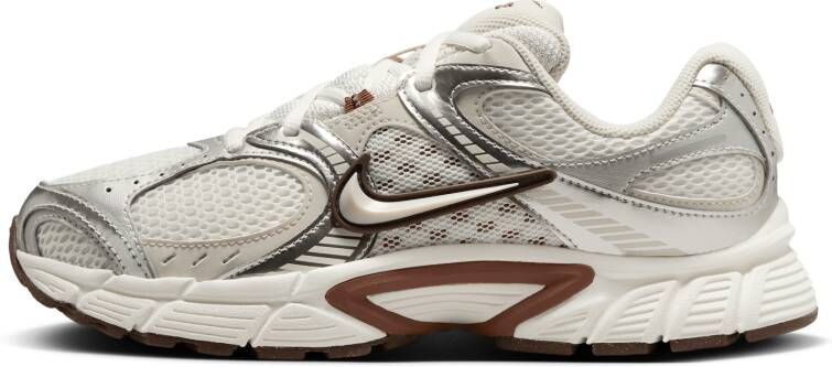 Nike V5 RNR damesschoenen met accenten met reflecterend design Wit