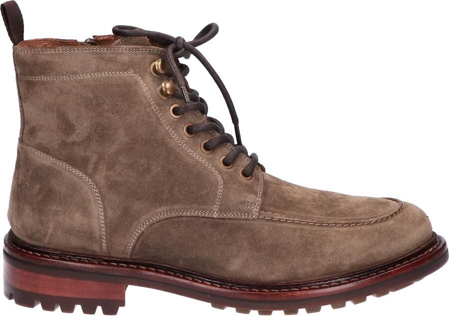 Daniel kenneth Ubay Douglas Beige