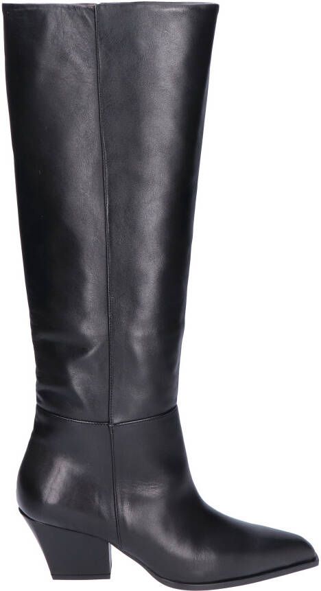 Toral Dakota Black