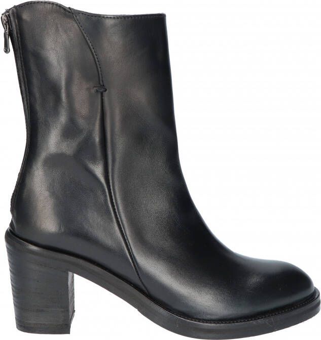 Walk in the park WP26 Black Boots