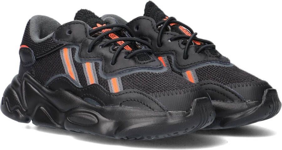 Adidas Originals OZWEEGO Schoenen Core Black Solar Red Grey Six
