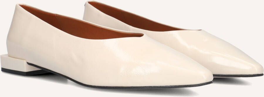 ÁNGEL ALARCÓN Ángel Alarcón Ballerina Dames 24502 Maat: 40 Materiaal: Leer Kleur: Beige