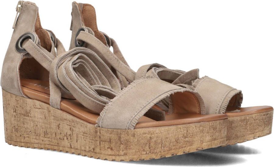 AYANA Dames 722007 Maat: 39 Materiaal: Suède Kleur: Beige