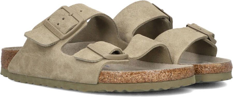 BIRKENSTOCK Slippers Arizona Maat: 43 Materiaal: Suède Kleur: Taupe