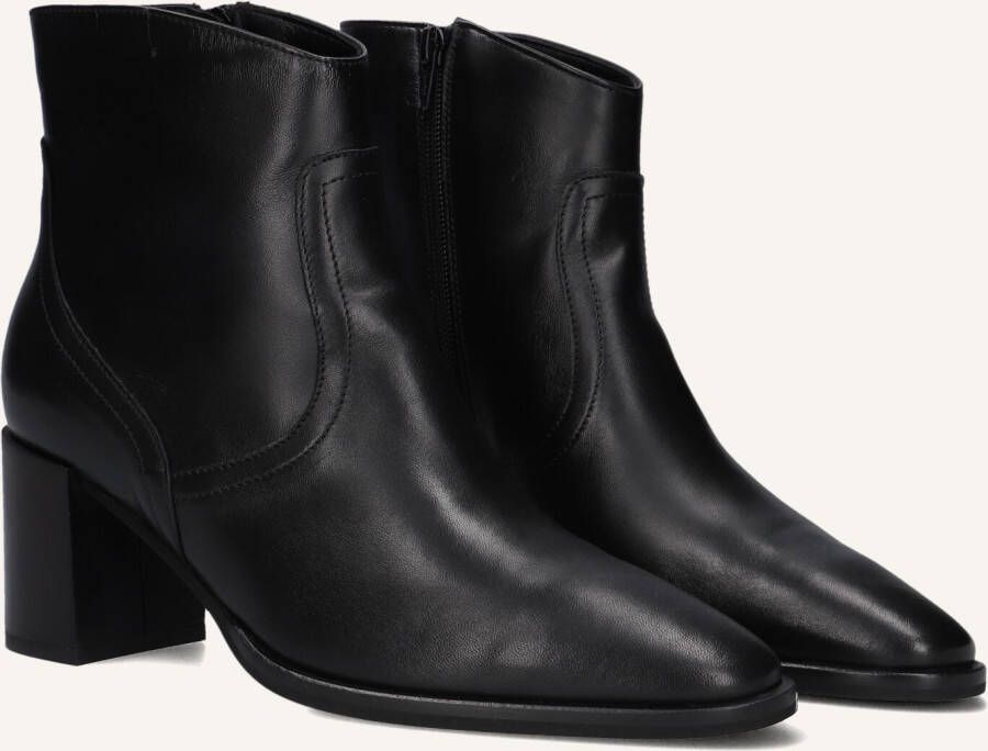 BLASZ Enkellaarsjes Dames 102 Maat: 40 Materiaal: Leer Kleur: Zwart