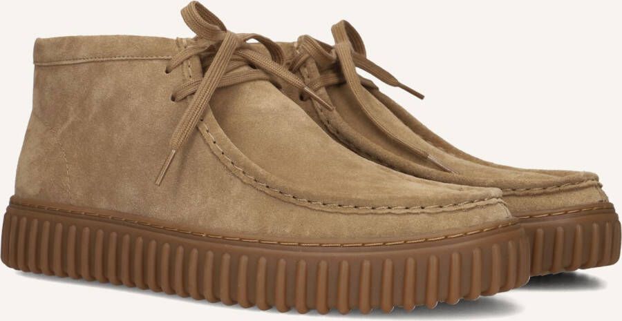 CLARKS ORIGINALS Clarks Veterschoenen Heren Torhill Hi Heren Maat: 45 Materiaal: Suède Kleur: Camel
