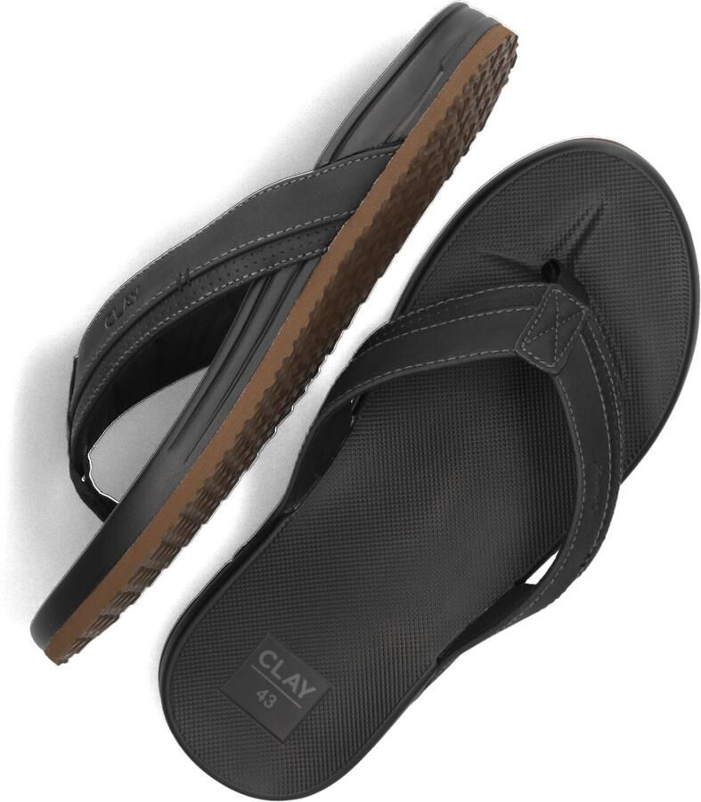 CLAY Slippers Heren 003 Maat: 47 Materiaal: Leatherlook Kleur: Zwart