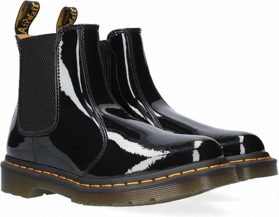Zwarte lak sales dr martens
