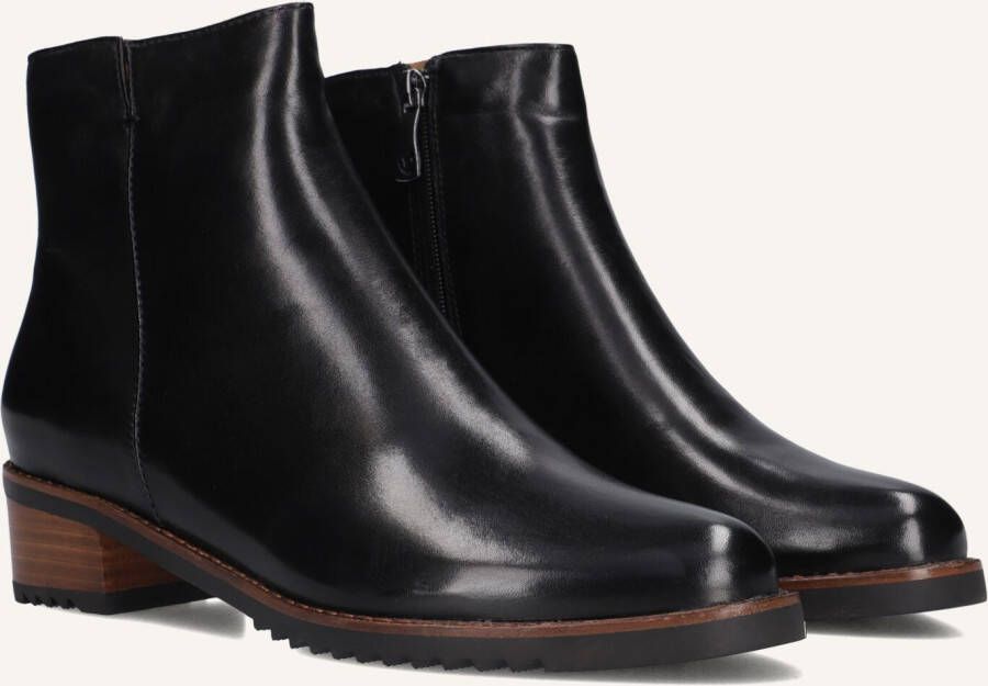 EVERYBODY Enkellaarsjes Dames Belport Maat: 37 Materiaal: Leer Kleur: Zwart