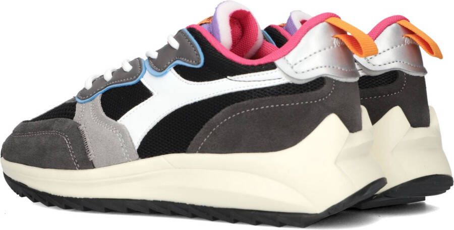 Diadora Zwarte Lage Sneakers Jolly Suede Mesh Woman