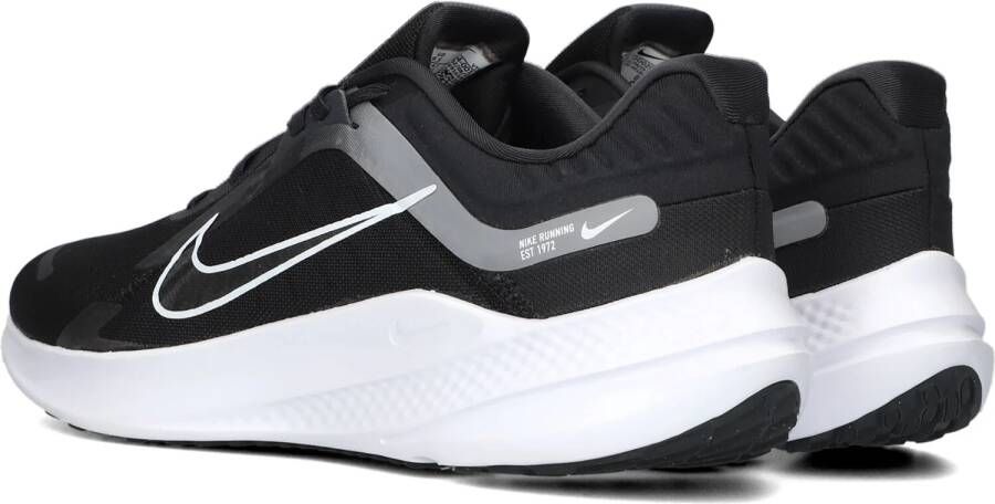 Nike Zwarte Lage Sneakers Quest 5 Heren