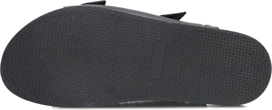 BLASZ Zwarte Slippers Lpmag-07