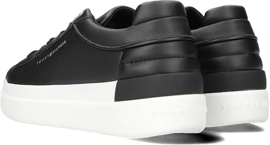 Tommy Hilfiger Zwarte Lage Sneakers Feminine Elevated