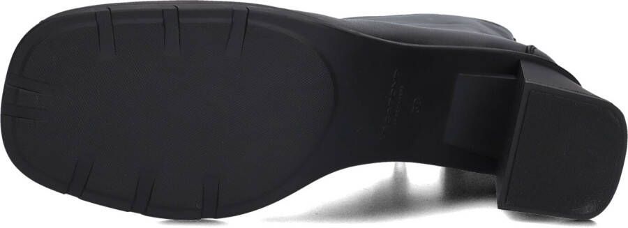 VAGABOND SHOEMAKERS Zwarte Enkellaarsjes Janine 001