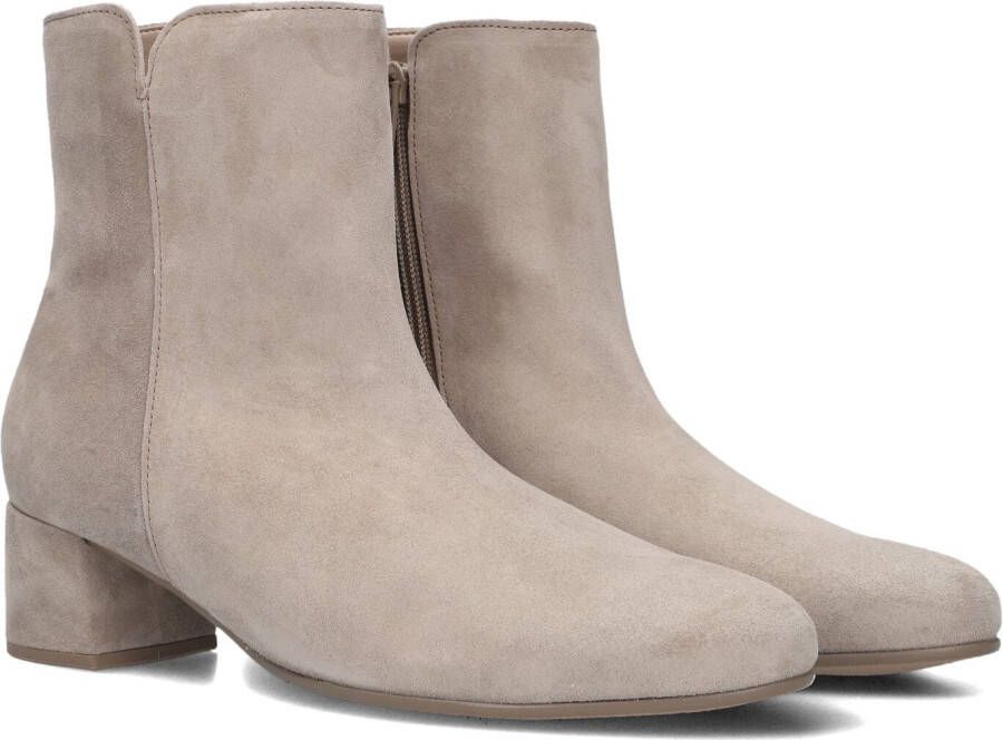 GABOR Enkellaarsjes Dames 680 Maat: 35 Materiaal: Suède Kleur: Beige