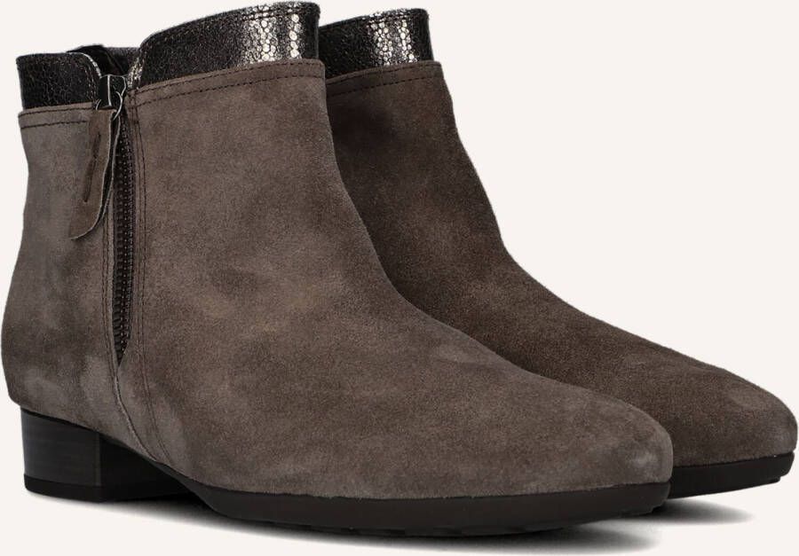 GABOR Enkellaarsjes Dames 718 Maat: 37 Materiaal: Suède Kleur: Taupe