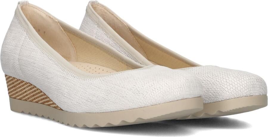 GABOR Instappers Dames 641 Maat: 40 Materiaal: Leer Kleur: Wit