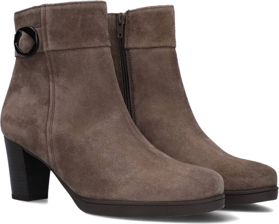 GABOR Enkellaarsjes Dames 083 Maat: 42 5 Materiaal: Suède Kleur: Taupe