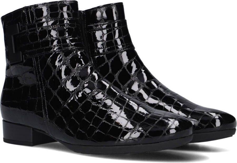 GABOR Enkellaarsjes Dames 712 Maat: 42 Materiaal: Lakleer Kleur: Zwart