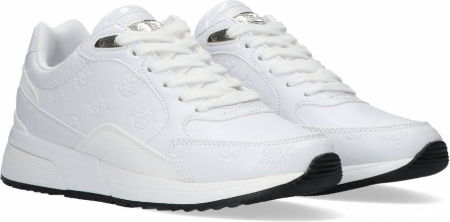 hoe vallen guess schoenen