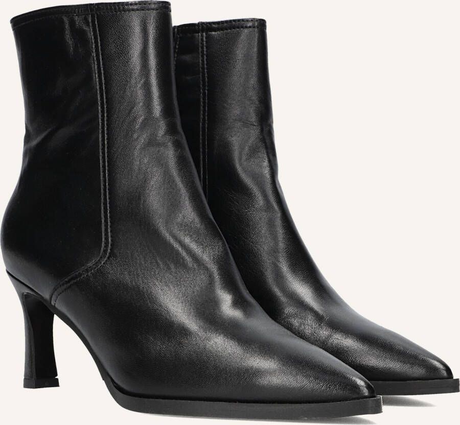 LINA LOCCHI Enkellaarsjes Dames Av 136 Lis Maat: 42 Materiaal: Leer Kleur: Zwart