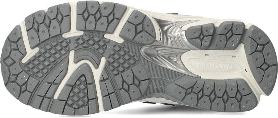 NEW BALANCE Grijze Sneakers P2002 - Foto 5