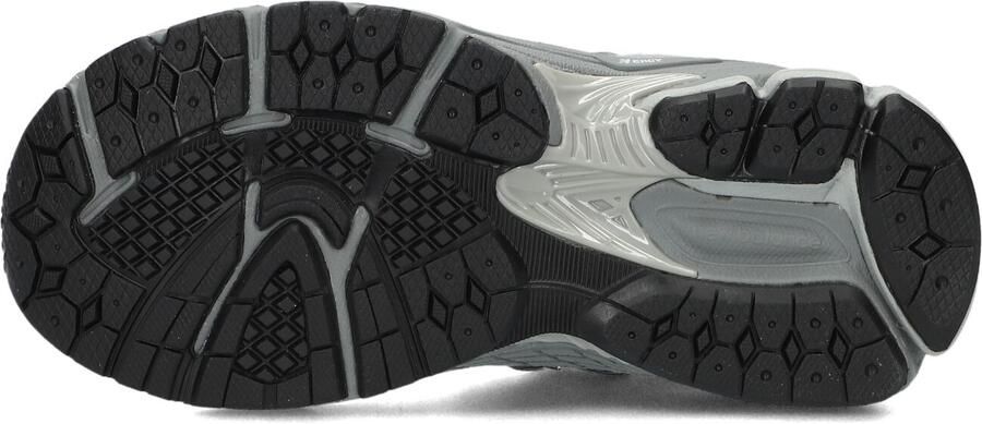 NEW BALANCE Grijze Sneakers P2002 - Foto 5