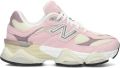 New Balance 9060 (GS) Lifestyle in lichtroze formaten: 37.5 - Roze