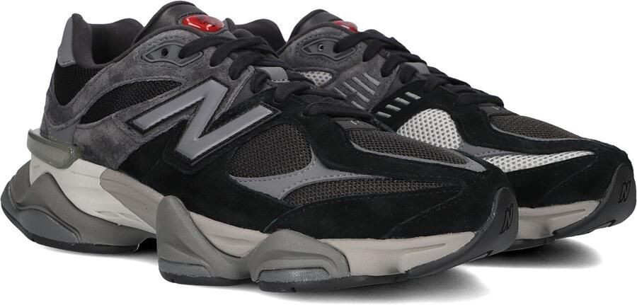 New Balance Zwarte Sneakers Amandel Teen Logo Rubberen Zool Black Heren