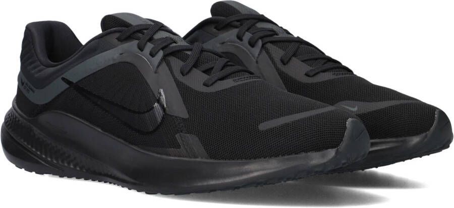 Nike Zwarte Lage Sneakers Quest 5 Heren